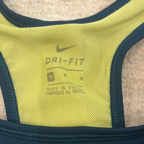 Nike Sports Bra Racerback Design - Picture 2 of 3